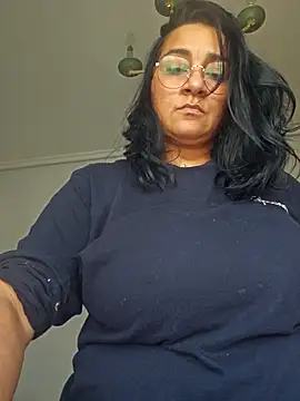 paulinaDiaz1 online show from 05-11-26, 01:06