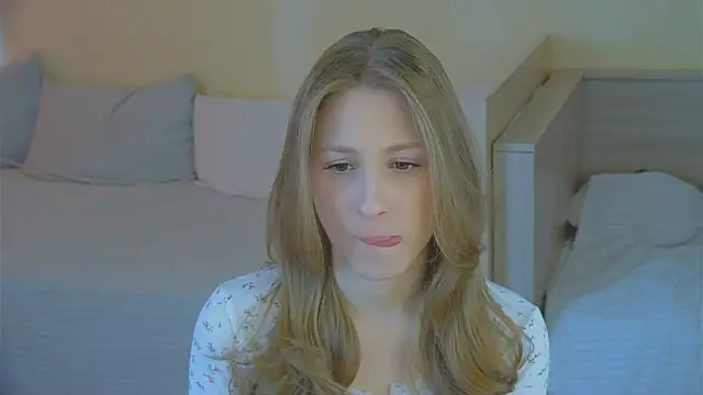 BritneyCruze online show from 04-01-26, 10:38