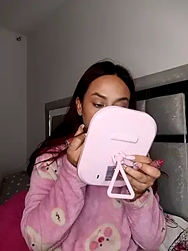 Emiily Bills online show from 04-29-26, 07:01