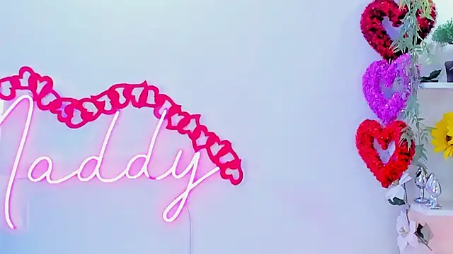 MaddyParisi online show from 02-21-25, 11:10