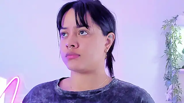 MaddyParisi online show from 03-21-25, 04:28