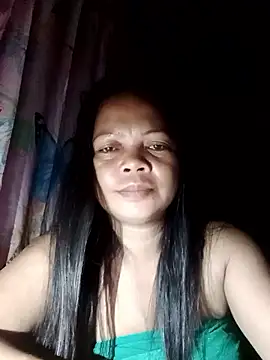 Snapshot of 880HOT chatting on 06-14-26, 07:27 880HOT online show from 06-14-26, 07:27