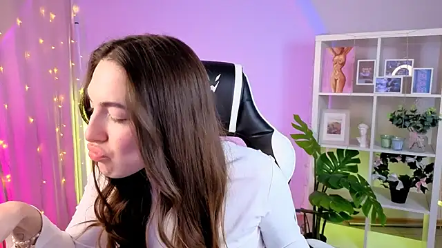 MelissaLovvv online show from 05-17-26, 11:39