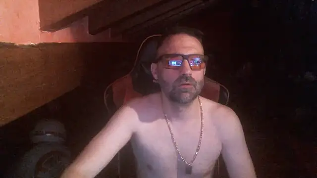 Snapshot of 6996horus chatting on 03-14-25, 05:59 6996horus online show from 03-14-25, 05:59