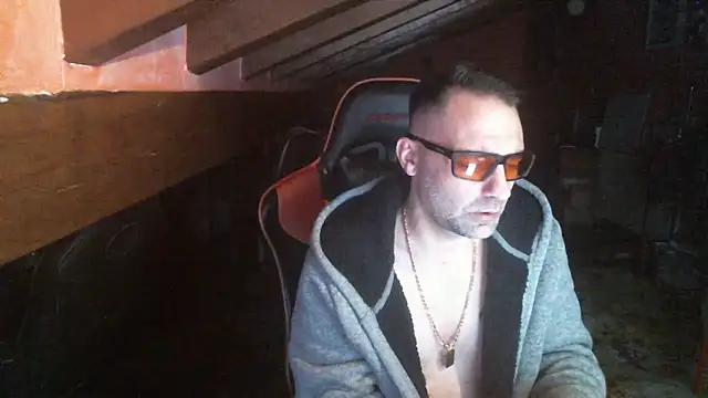 Snapshot of 6996horus chatting on 02-07-26, 04:38 6996horus online show from 02-07-26, 04:38