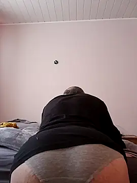 BesterJunge45 online show from 01-04-25, 09:43