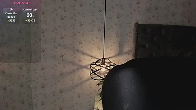 Snapshot of LanaJones_ chatting on 06-10-26, 01:32 LanaJones online show from 06-10-26, 01:32
