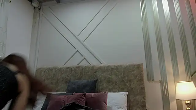 ashley  foxx  online show from 10-04-25, 01:53