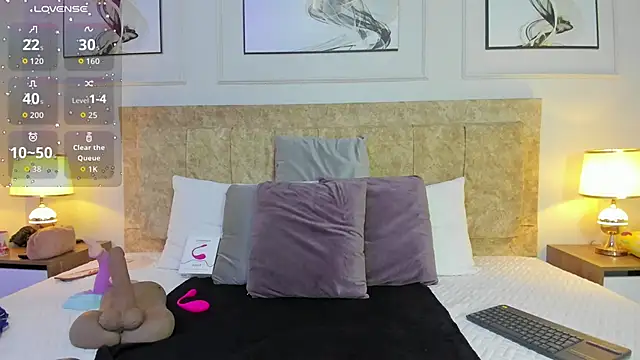 ashley  foxx  online show from 11-05-25, 02:06