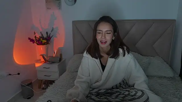 Bonnieshyy online show from 05-28-26, 05:27