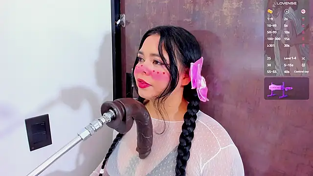 Snapshot of zoi_jazmin chatting on 03-04-26, 04:07 zoi jazmin online show from 03-04-26, 04:07