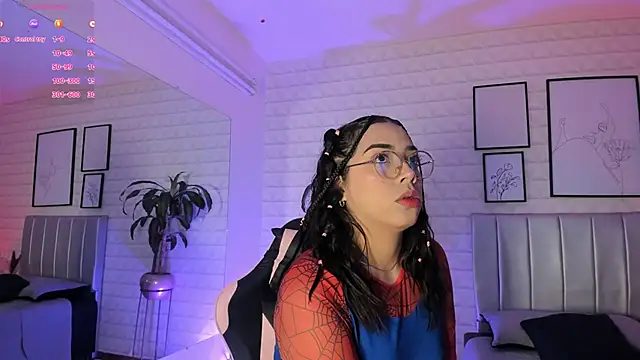 Lizzie-Evans online show from 03-12-26, 12:11