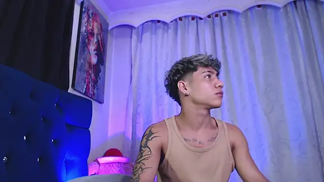 Sexys Boys Hot1 online show from 05-18-26, 01:24