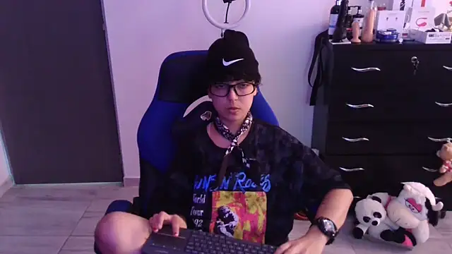 thomascooper7 online show from 02-07-26, 07:39