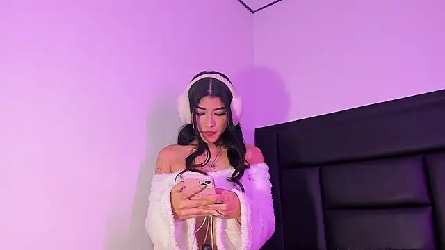 GiselleBlare online show from 01-11-25, 05:41