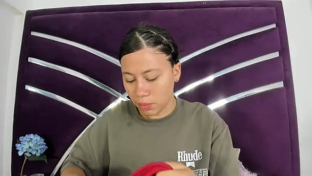 Snapshot of Sofia-candyht chatting on 03-15-26, 05:08 Sofia-candyht online show from 03-15-26, 05:08