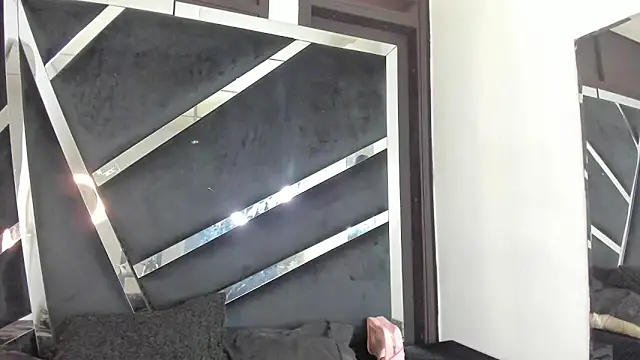 Snapshot of Sofia-candyht chatting on 04-13-26, 05:18 Sofia-candyht online show from 04-13-26, 05:18