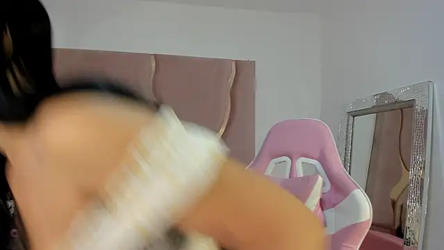 Snapshot of Sofia-candyht chatting on 04-14-26, 08:15 Sofia-candyht online show from 04-14-26, 08:15