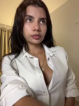 Snapshot of adop_me__ chatting on 05-08-26, 11:32 adop me online show from 05-08-26, 11:32