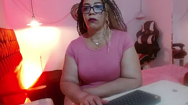Snapshot of PervertedMature chatting on 05-31-26, 01:36 PervertedMature online show from 05-31-26, 01:36
