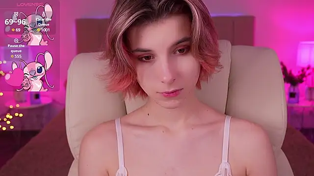 Snapshot of HaylaAmber chatting on 01-18-25, 07:58 HaylaAmber online show from 01-18-25, 07:58