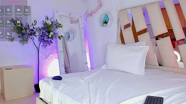 Snapshot of EthanCollens chatting on 02-17-26, 11:00 EthanCollens online show from 02-17-26, 11:00