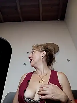 Snapshot of almaluna7 chatting on 12-03-24, 05:09 almaluna7 online show from 12-03-24, 05:09