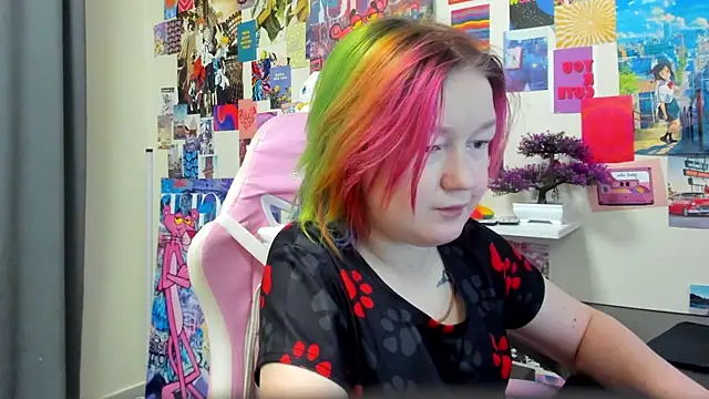Sara Robinson online show from 07-06-26, 03:03