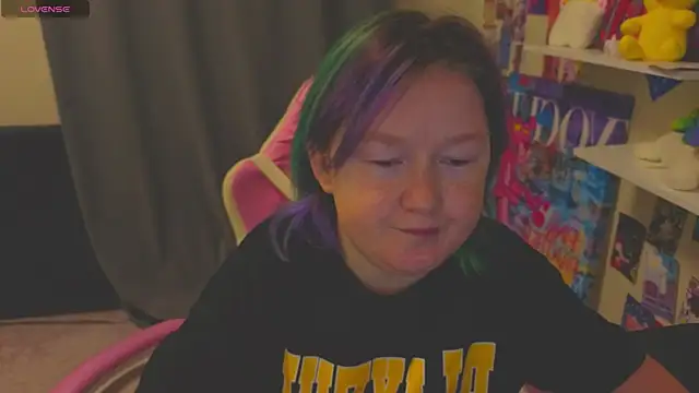 Sara Robinson online show from 07-18-26, 03:00