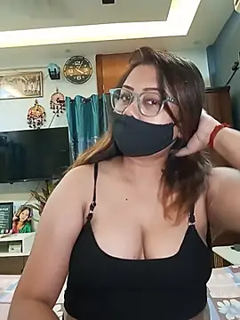 Snapshot of Cute-mona chatting on 06-24-26, 10:36 Cute-mona online show from 06-24-26, 10:36