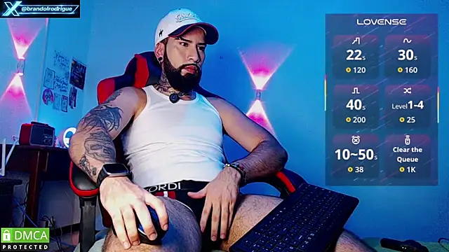 Diilanhott online show from 05-03-26, 11:11