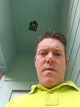 Bigtater1999 online show from 04-04-26, 08:28