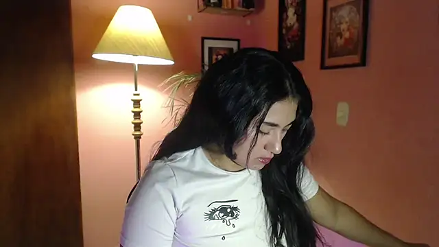 bunnyemilyrose36 online show from 06-25-26, 08:08