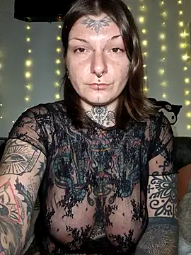 lizzardqueeen online show from 12-22-25, 01:24