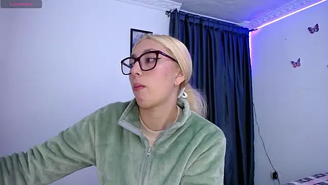 Soffy-brooks online show from 04-16-26, 04:35