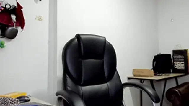 alma fenix online show from 04-15-26, 07:48