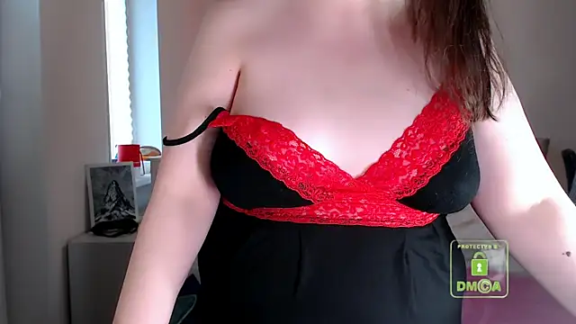 Snapshot of cute_and_hot chatting on 04-26-26, 02:15 cute and hot online show from 04-26-26, 02:15