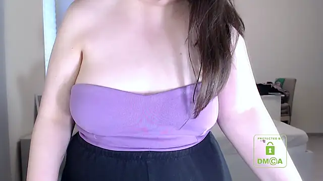 Snapshot of cute_and_hot chatting on 04-29-26, 05:30 cute and hot online show from 04-29-26, 05:30