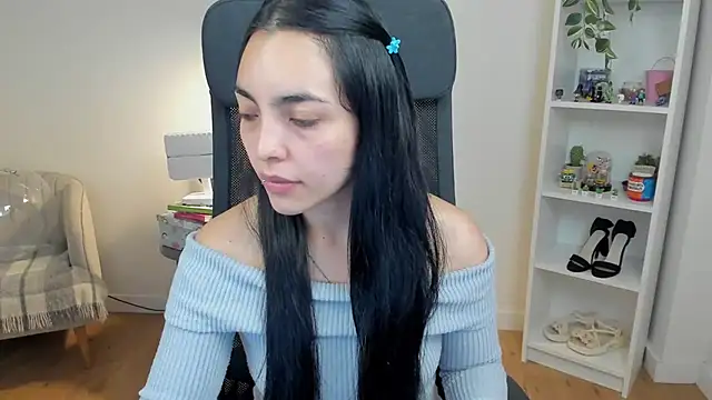  BellaEvans  online show from 06-01-26, 04:47
