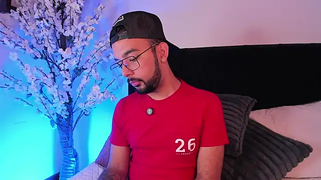 Snapshot of _PauloDaSilva_ chatting on 03-27-26, 10:15 PauloDaSilva online show from 03-27-26, 10:15