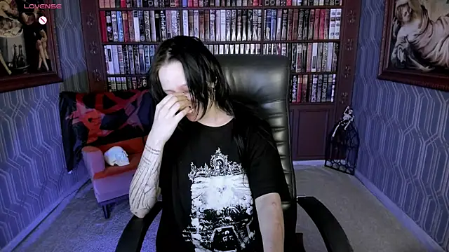 Medusa  Gorgona online show from 04-17-26, 01:47