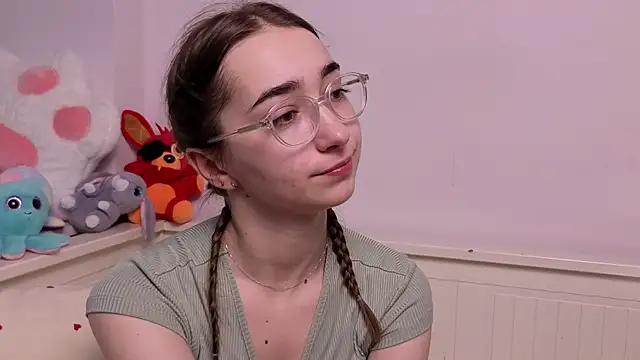 PollyBeev online show from 07-13-26, 07:33