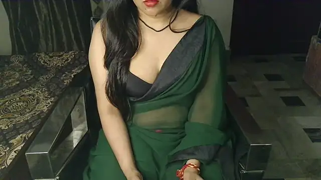 Snapshot of aarushi_sharmaa chatting on 03-19-26, 12:53 aarushi sharmaa online show from 03-19-26, 12:53