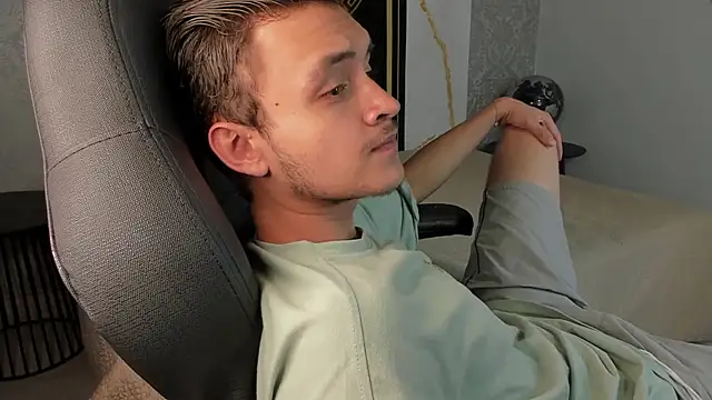 Desmon Clark online show from 01-18-25, 12:46