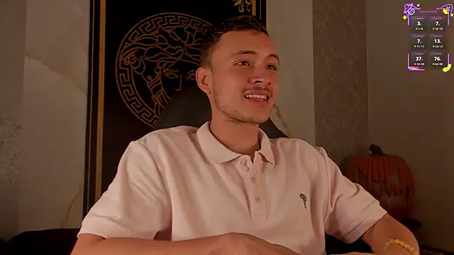 Desmon Clark online show from 10-12-25, 06:51