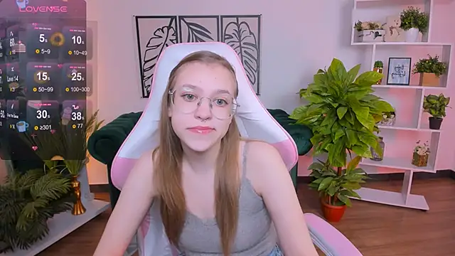 LayriantaVee online show from 02-02-25, 07:20