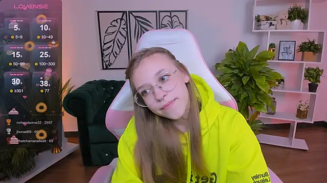 LayriantaVee online show from 02-02-25, 01:30