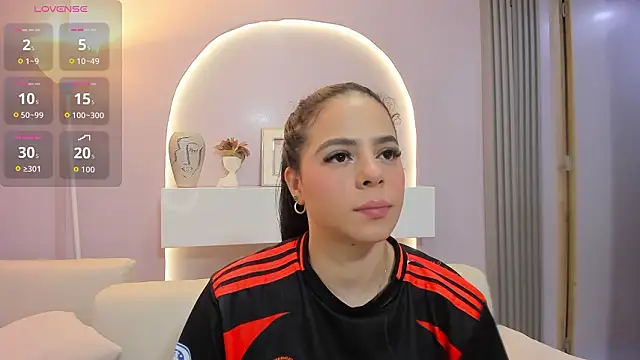 Sensual Sophie  online show from 03-26-26, 11:16