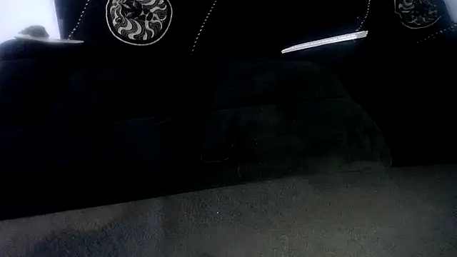 Niquitasparkles online show from 12-14-25, 10:36