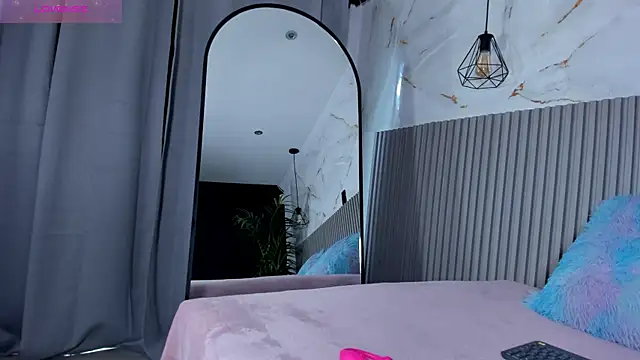 valentina lux online show from 06-29-26, 07:36